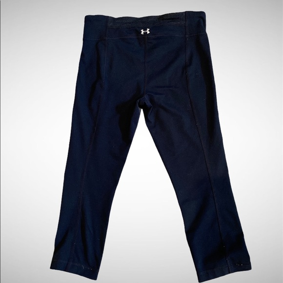 Under Armour Black Capri Leggings Size Small? VGC - Picture 2 of 3
